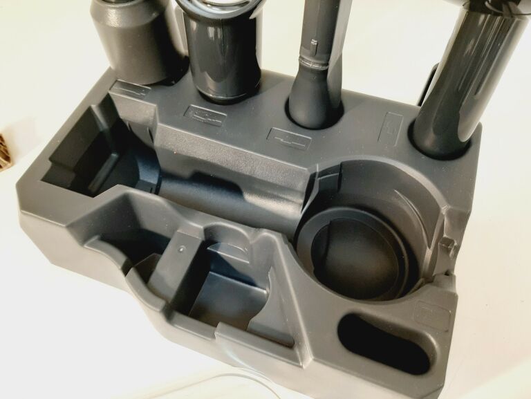 ODKURZACZ PIONOWY LUXIQUE  LX4791 BEZPRZEWODOWY