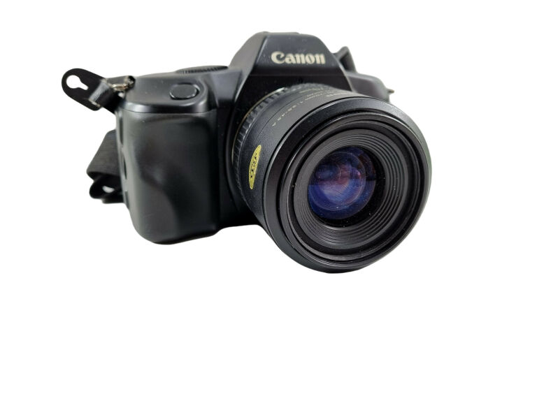 APARAT CANON EOS 85 + OBIEKTYW CANON EF- 35-70
