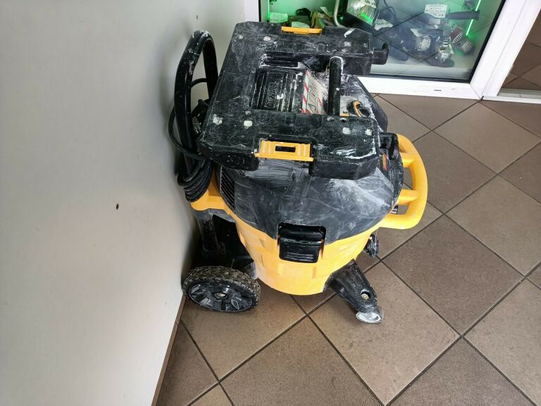 ODKURZACZ DEWALT DWV902M CZYTAJ OPIS