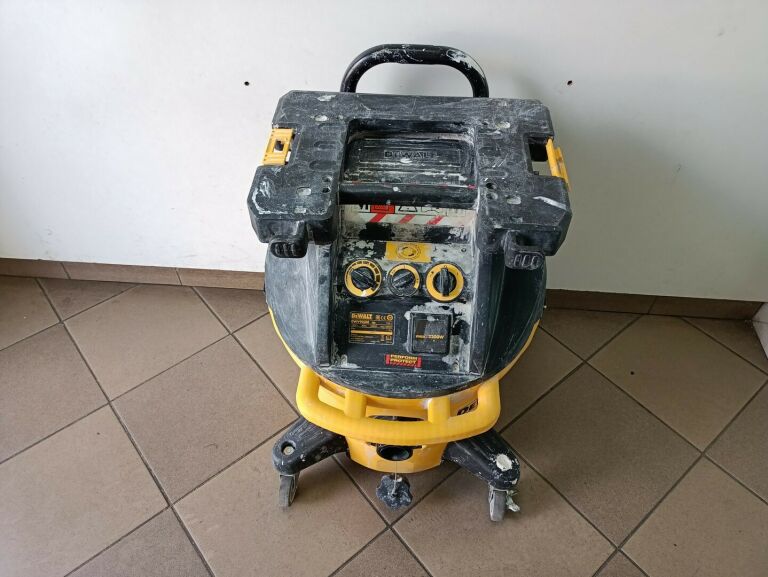 ODKURZACZ DEWALT DWV902M CZYTAJ OPIS