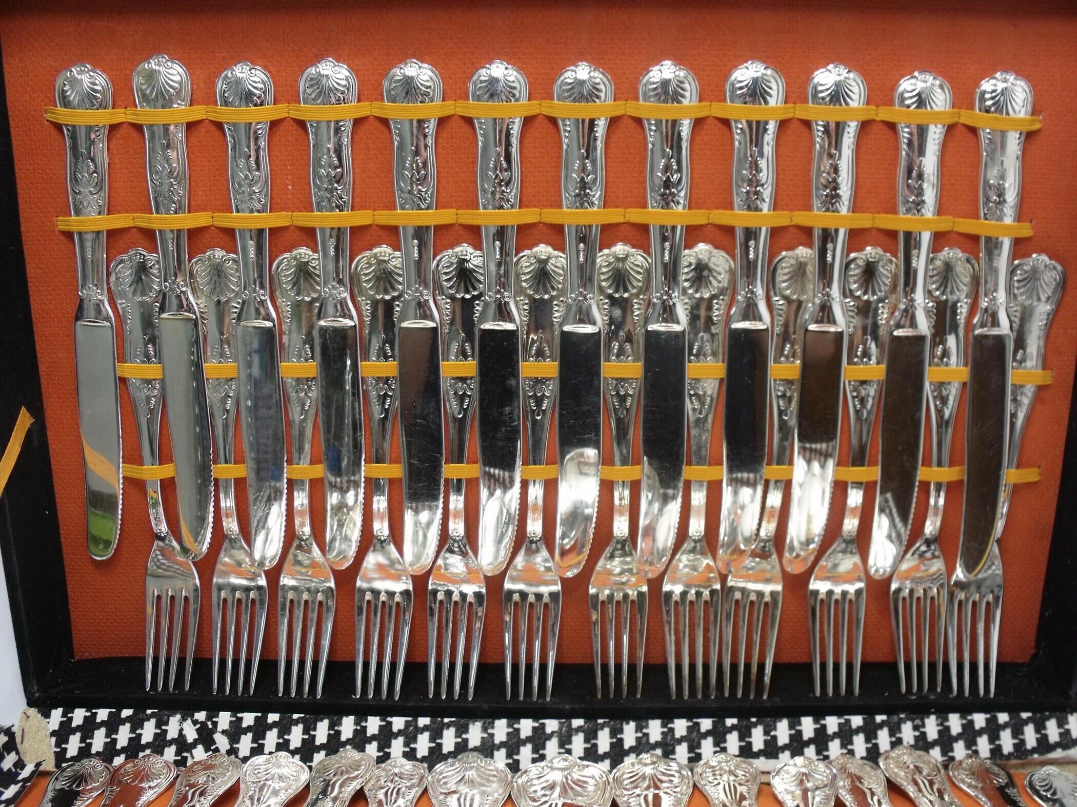 posrebrzane-sztucce-inox-amz-proba-800-12-osob-11-listopada-4-lask-palladium