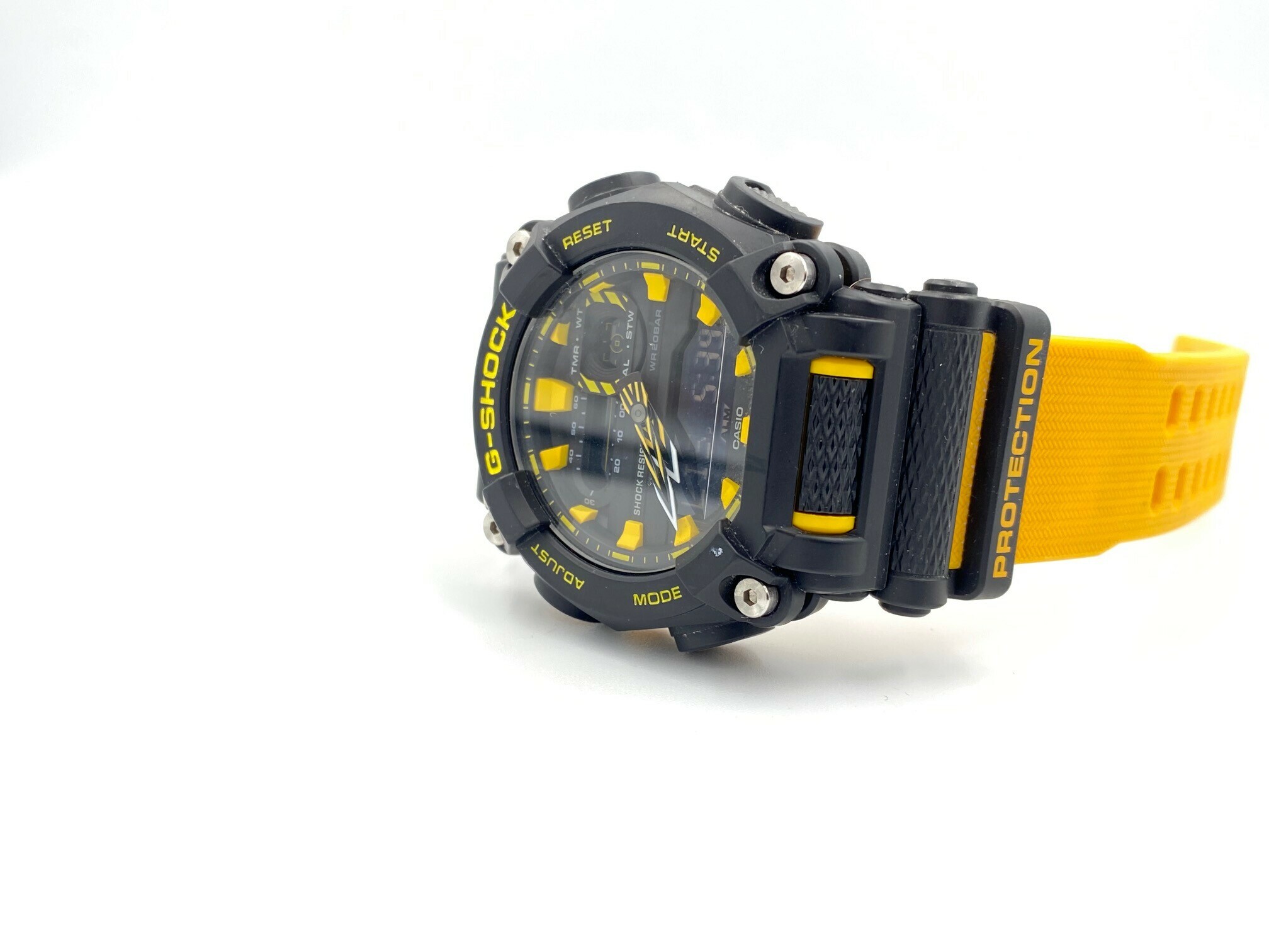 zegarek-casio-g-shock-ga-900a-typ-nareczny