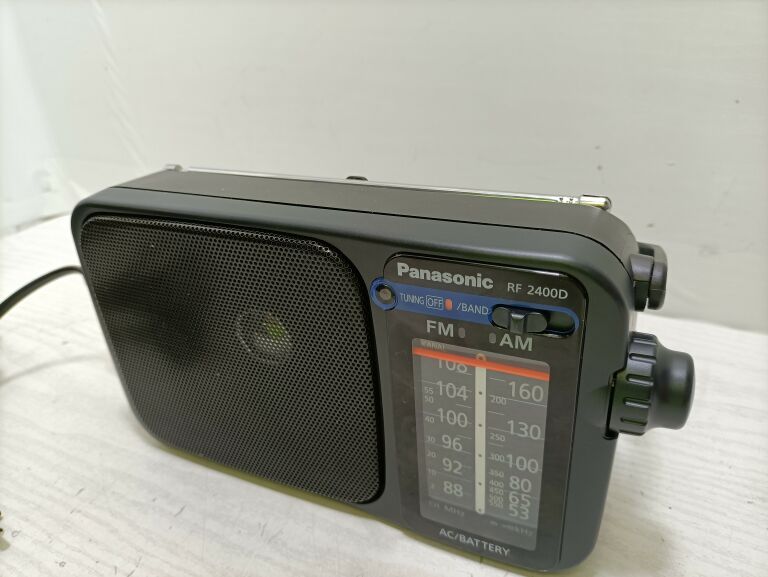 RADIO PANASONIC RF 2400D