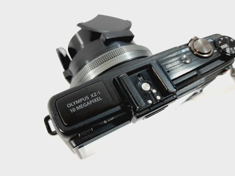aparat-cyfrowy-olympus-xz-1-ladowarka-rozdzielczosc-10
