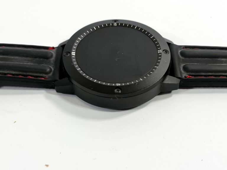 ZEGAREK SMART WEAR + ŁADOWARKA + PUDEŁKO