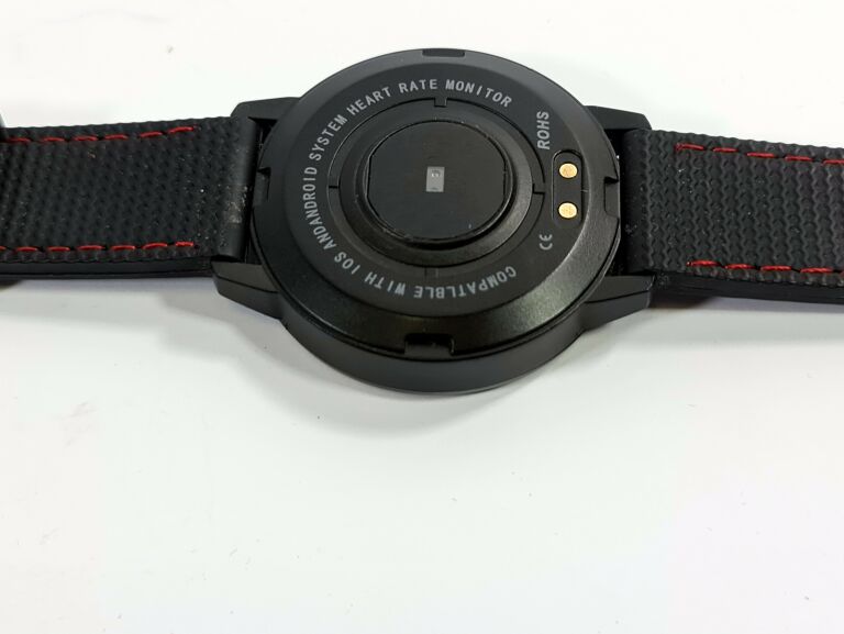 ZEGAREK SMART WEAR + ŁADOWARKA + PUDEŁKO