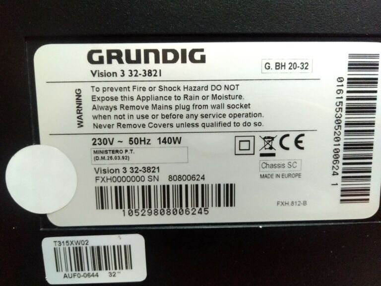 TELEWIZOR LCD GRUNDIG VISION 3 32-3821 + PILOT