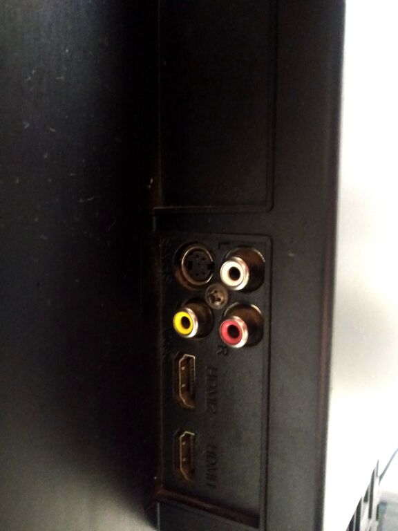 TELEWIZOR LCD GRUNDIG VISION 3 32-3821 + PILOT