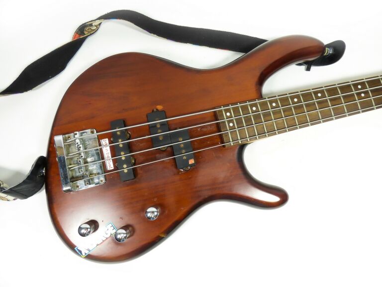 gitara-cort-action-bass-stan-uzywany