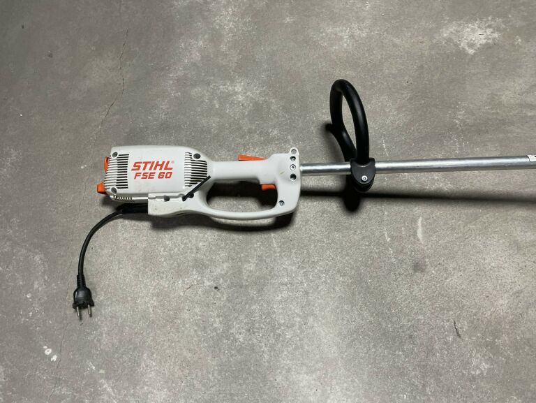 PODKASZARKA ELEKTRYCZNA STIHL FSE 60