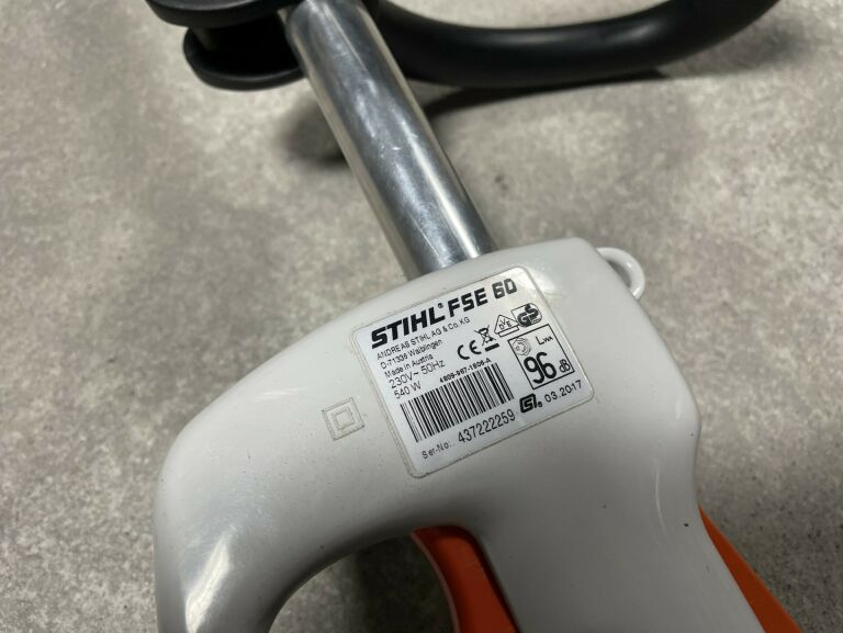 PODKASZARKA ELEKTRYCZNA STIHL FSE 60