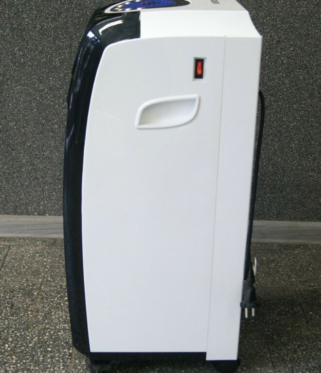 JAK NOWY KLIMATYZATOR EBERG NES 8095