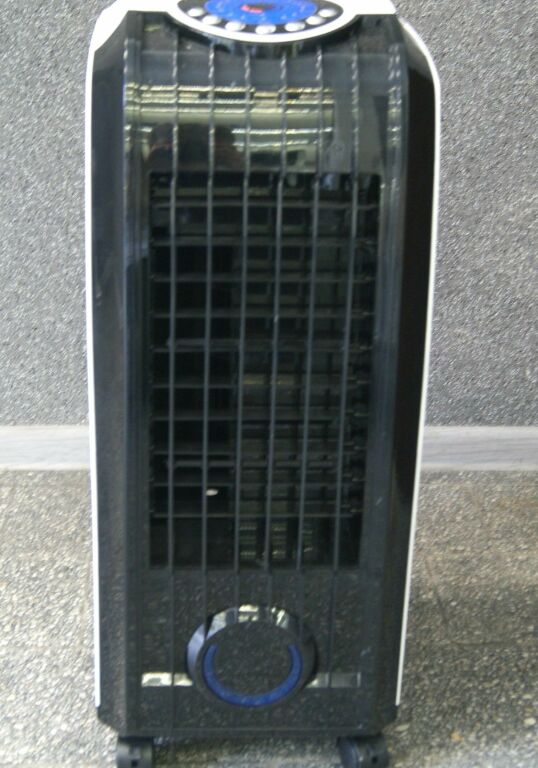JAK NOWY KLIMATYZATOR EBERG NES 8095
