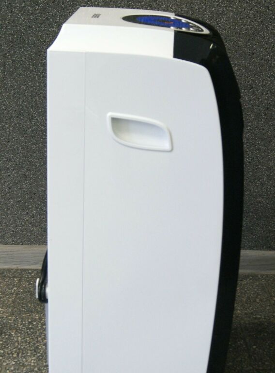 JAK NOWY KLIMATYZATOR EBERG NES 8095