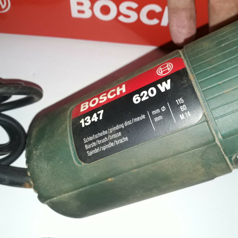 SZLIFIERKA KĄTOWA BOSCH 1347 620 W WALIZKA