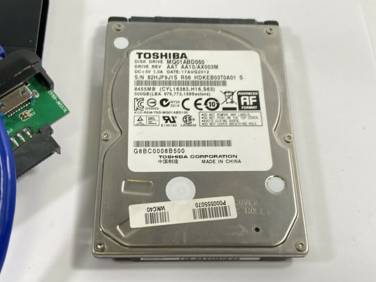 DYSK TOSHIBA MQ01ABD050 500 GB + KIESZEŃ USB