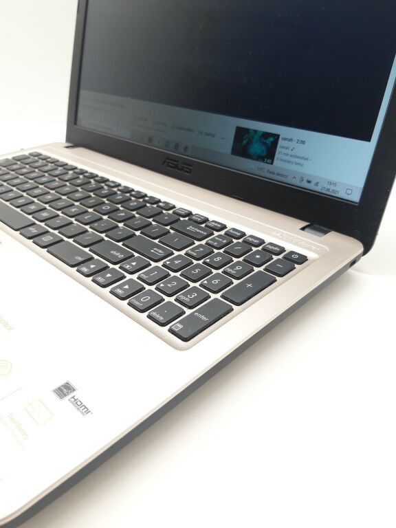 laptop-asus-vivobook-8265ngw-liczba-rdzeni-procesora-2