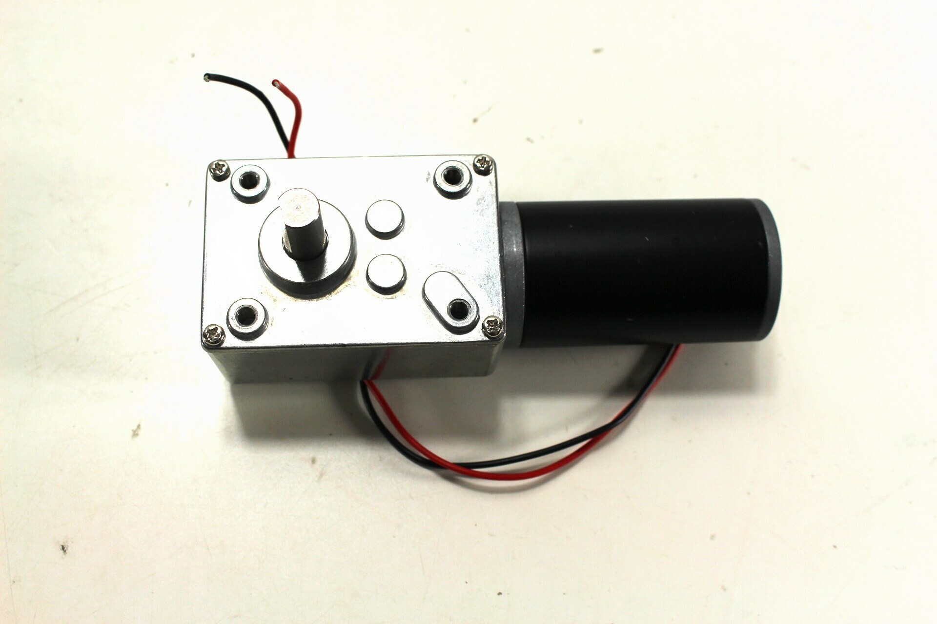 silnik-wolnoobrotowy-przekladnia-motoreduktor-partyzantow-2-jedrzejow-palladium