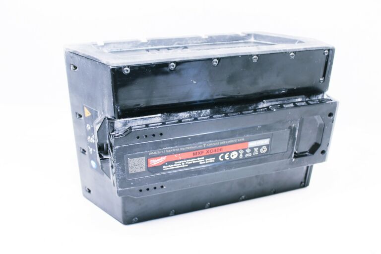 MILWAUKEE MXF COS350-601 PRZECINARKA BETON ASFALT