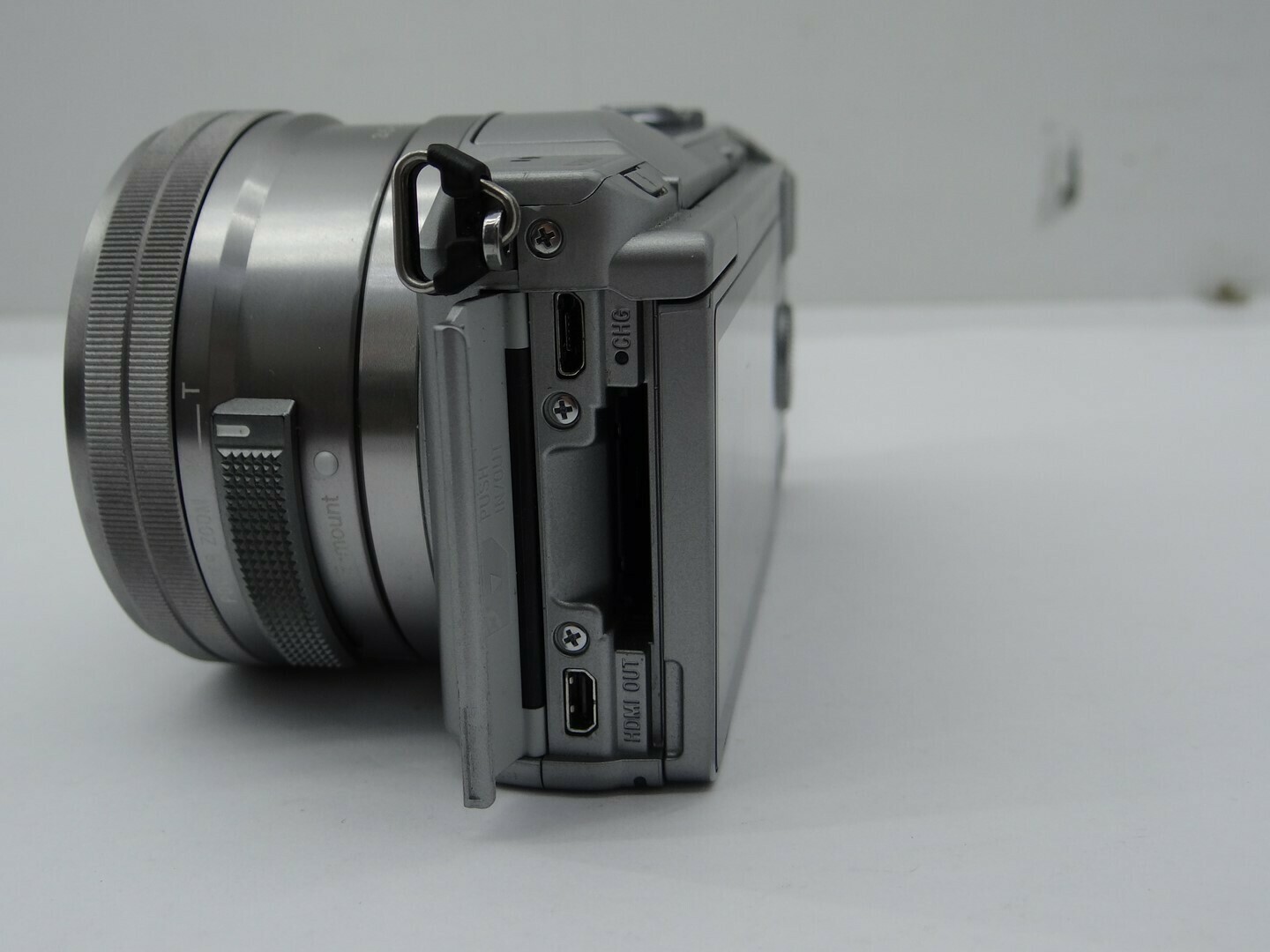 sony-alpha-a5000-model-alpha-a5000