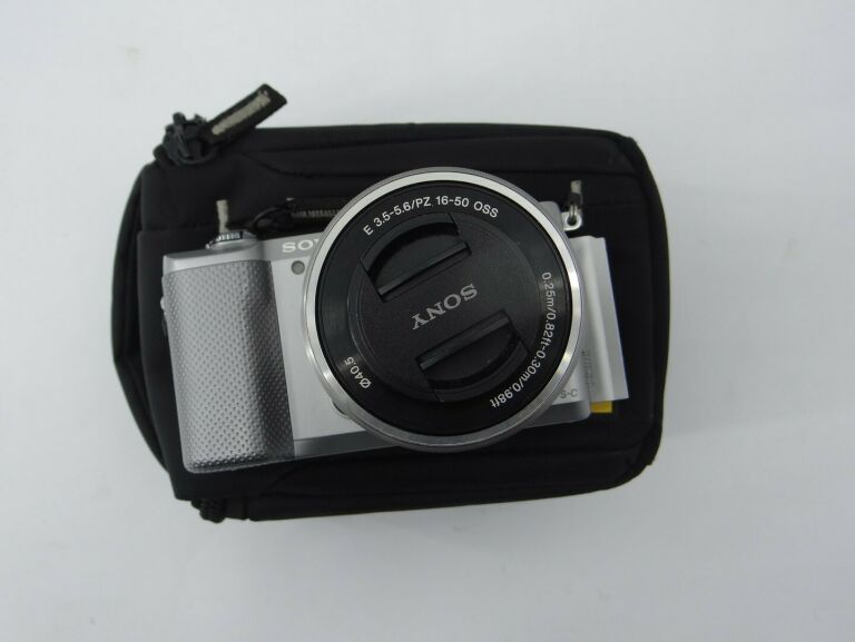SONY ALPHA A5000