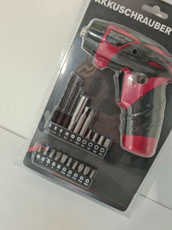 wkretarka-akumulatorowa-tedi-kcs621-stan-nowy