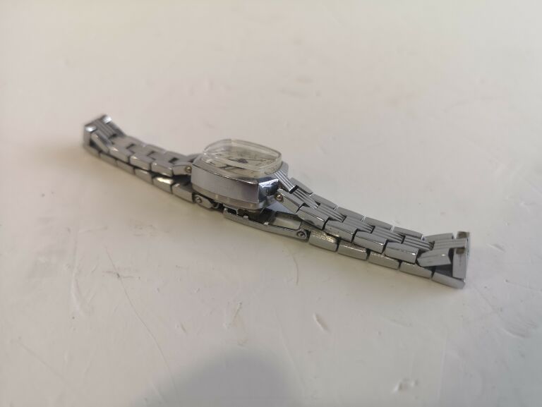 zegarek-rosyjski-3apr-17-kamieni-stan-uzywany