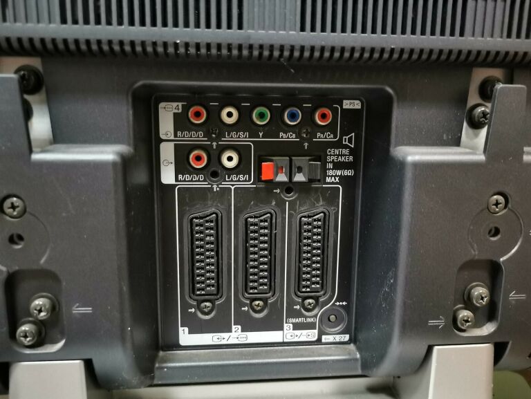 TELEWIZOR SONY KLV-L32M1 + PILOT