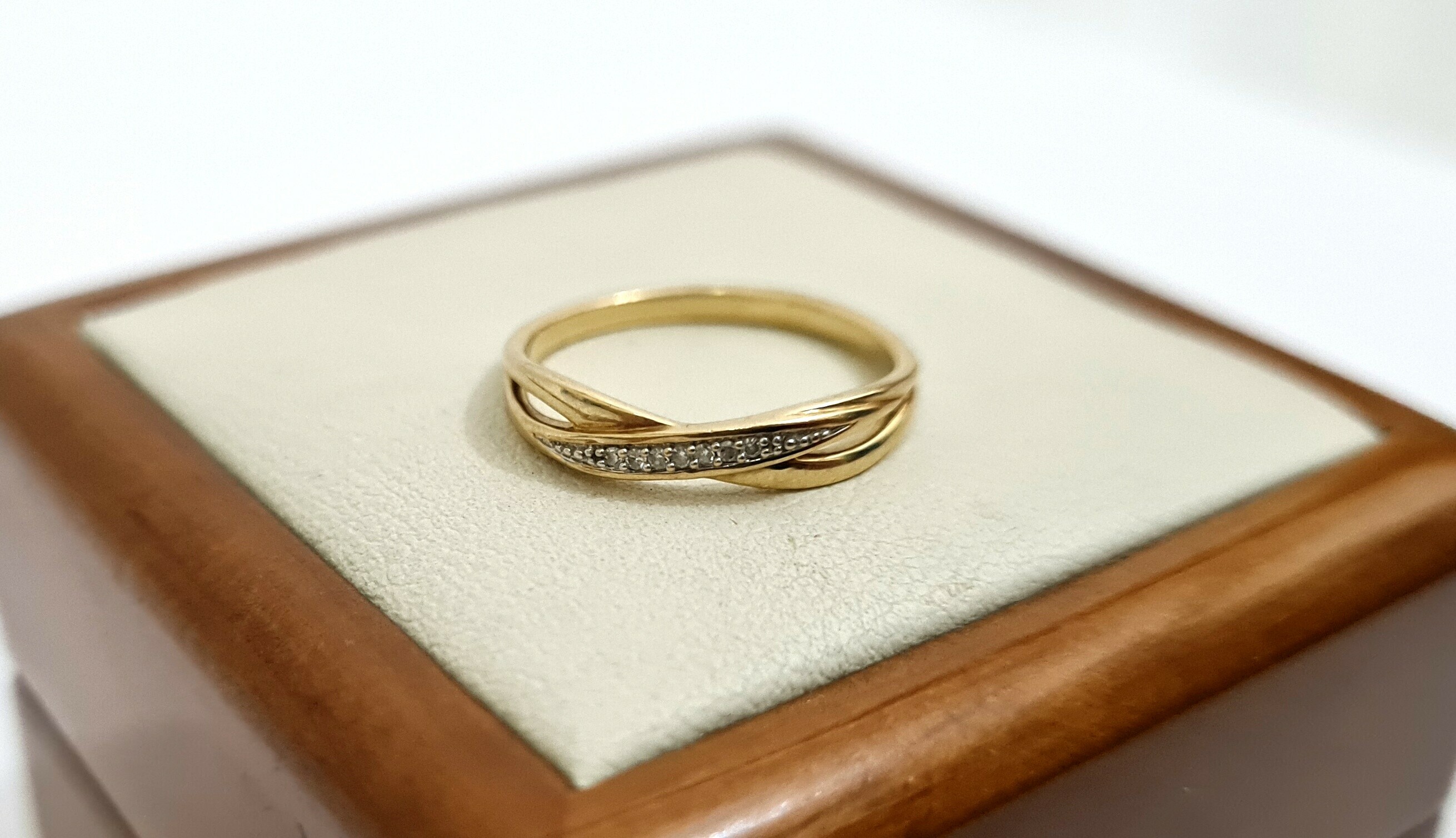 sliczny-pierscionek-p333-134g-r10-material-zloto