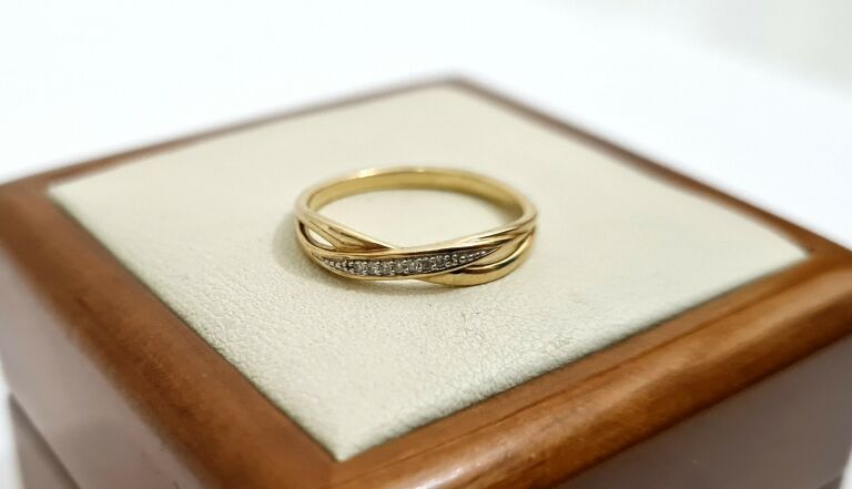 sliczny-pierscionek-p333-134g-r10-material-zloto