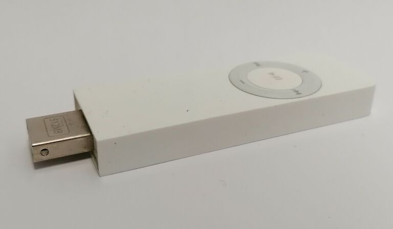 APPLE IPOD SHUFFLE 512MB A1112 *POLECAMY*