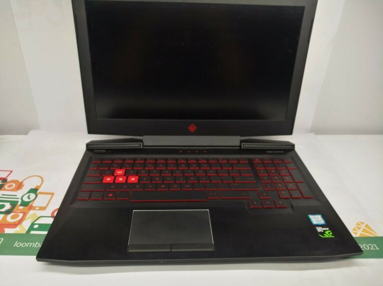 LAPTOP HP OMEN 15-CE008NW I5/8GB/1TB