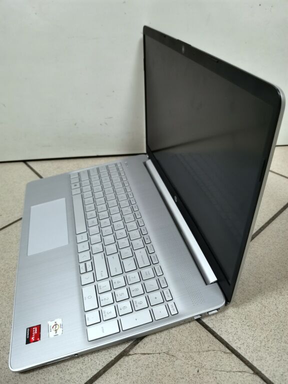 LAPTOP HP 15S-EQ1082NW JAK NOWY