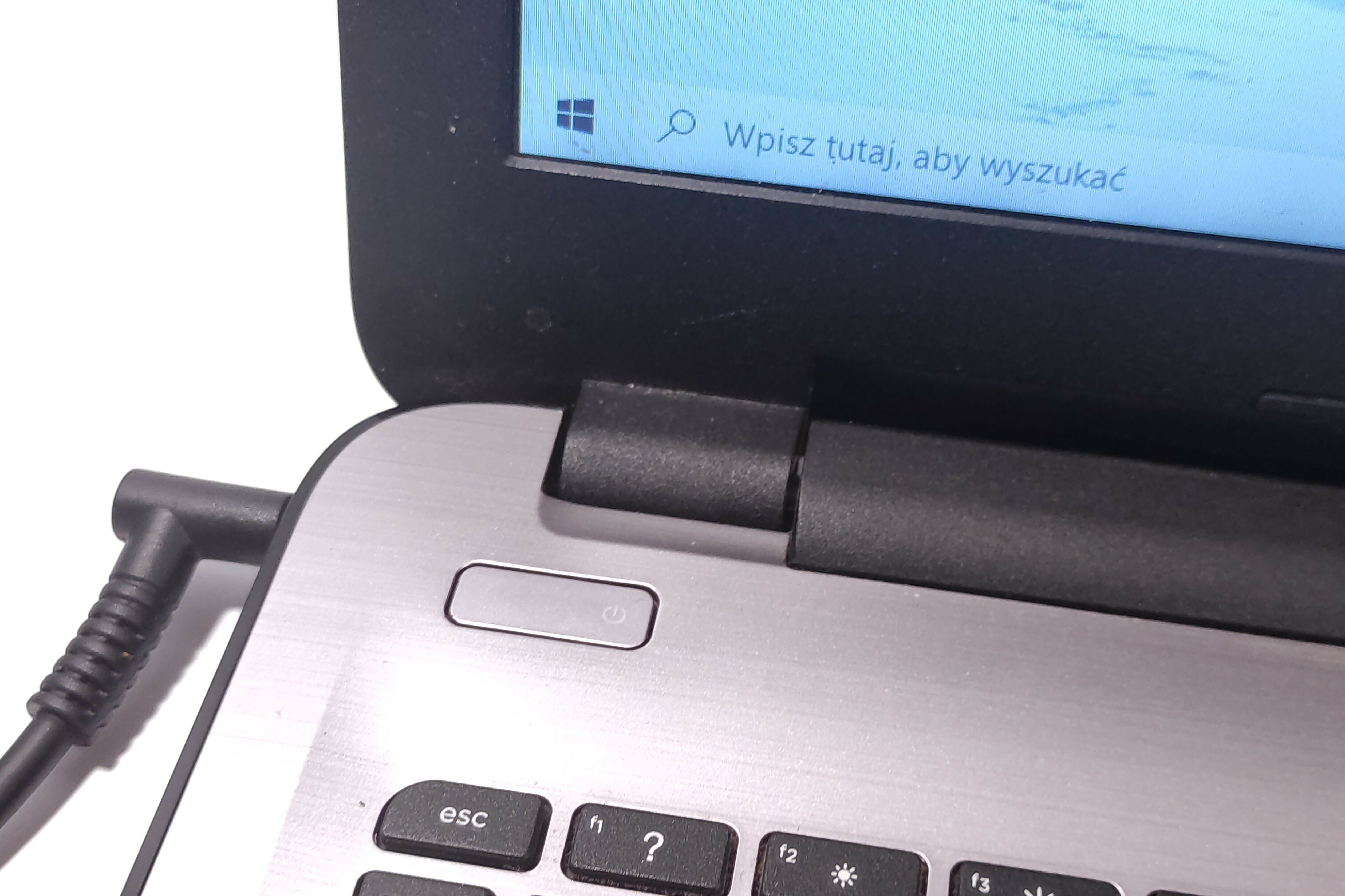 laptop-hp-255-g5-seria-procesora-amd-a6