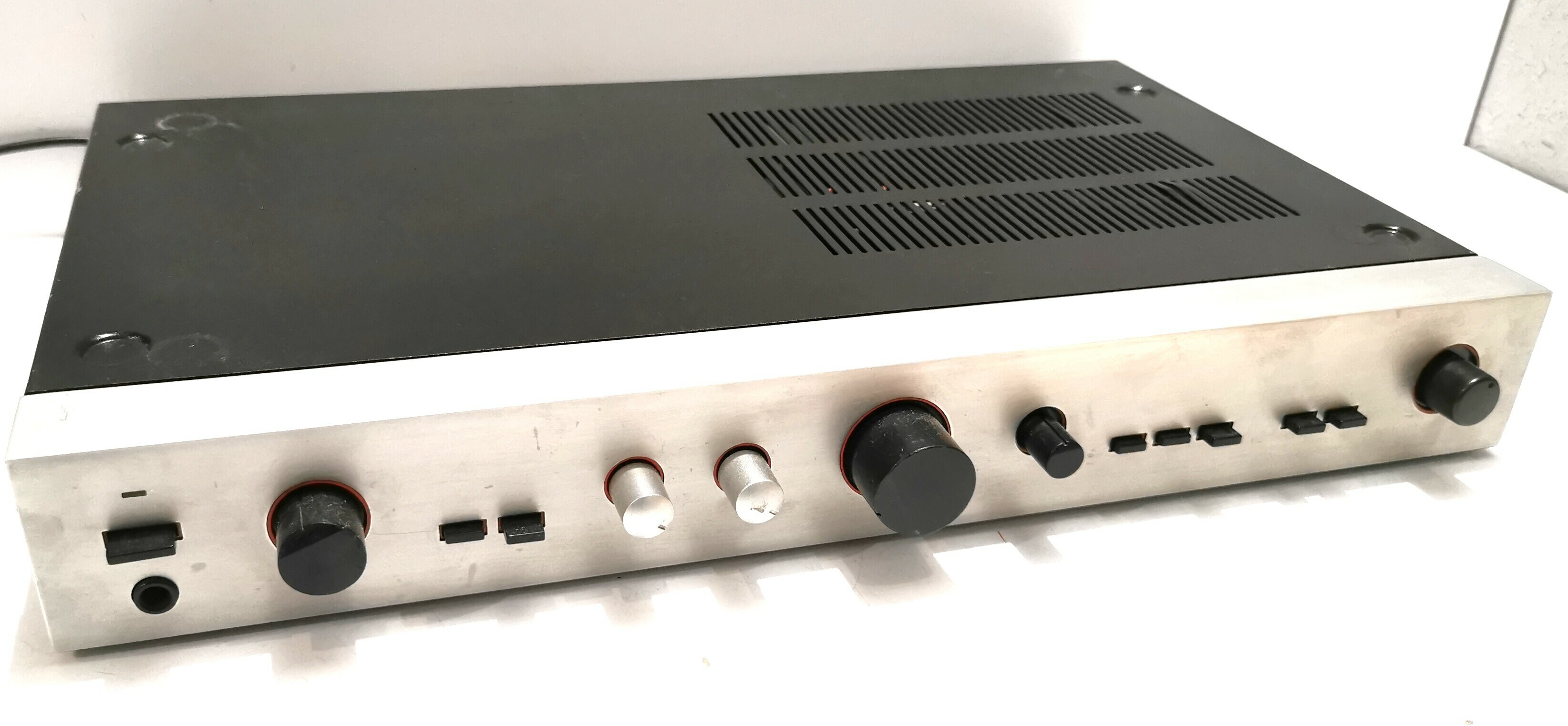 wzmacniacz-unitra-pw-9010-stan-uzywany