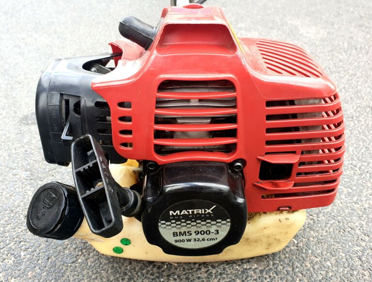 PODKASZARKA MATRIX BMS 900-3 BRAK PLASTIKU