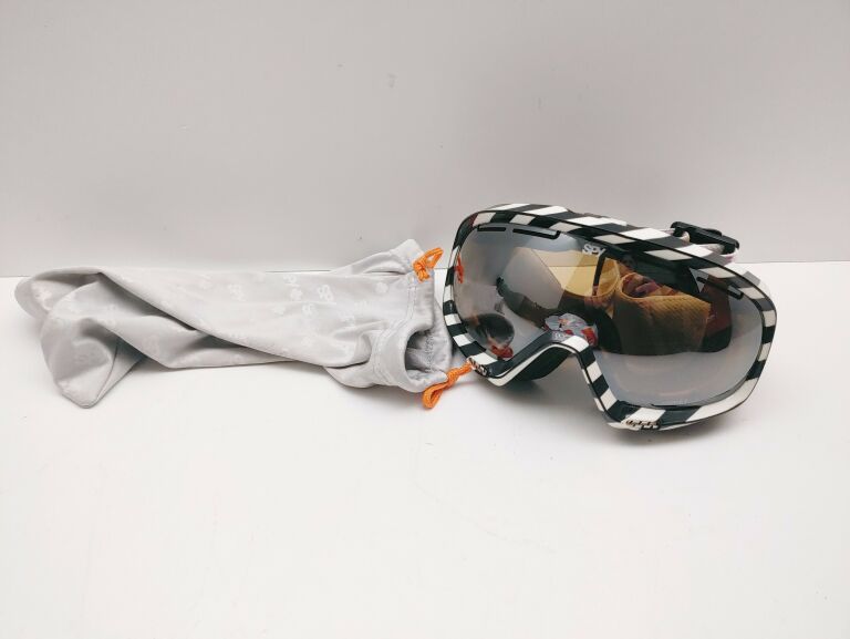 gogle-spy-gemini-szare-etui-wroclaw-jednosci-narodowej-45-sj-wroclaw