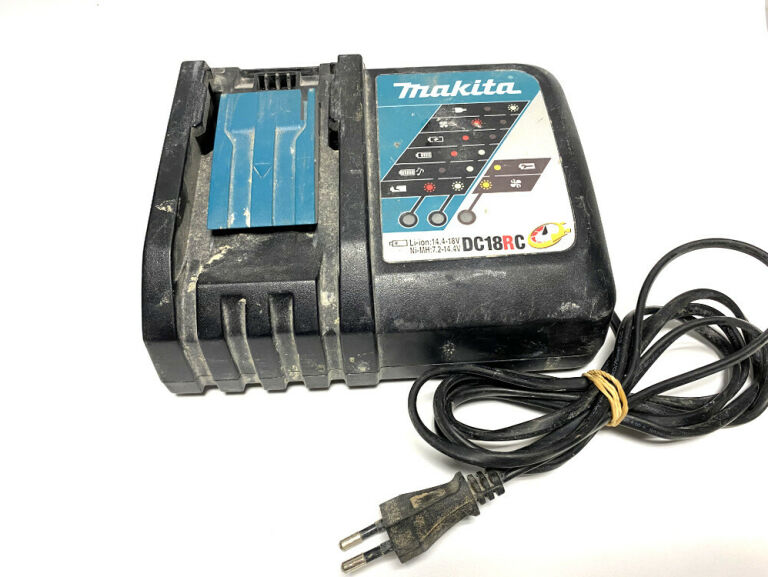RADIO BUDOWLANE MAKITA DMR107  POLECAM!!