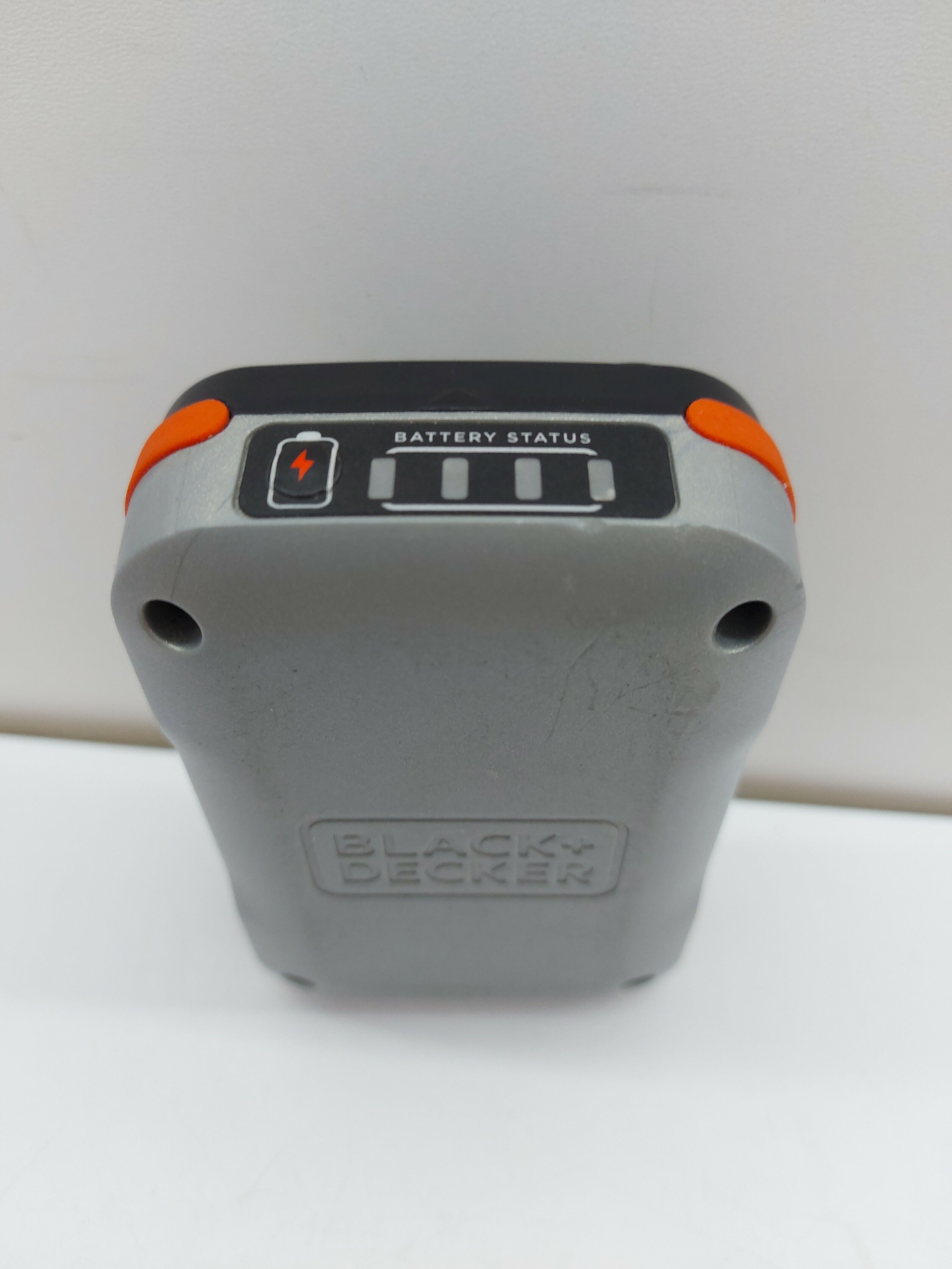 powerbank-akumulator-black-decker-stan-uzywany