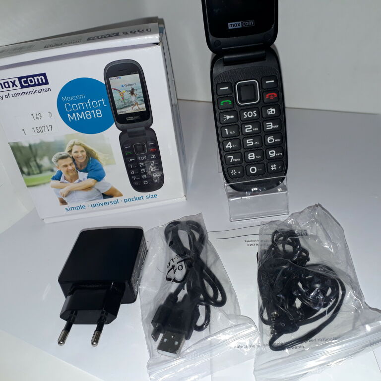 TELEFON MAXCOM MM818