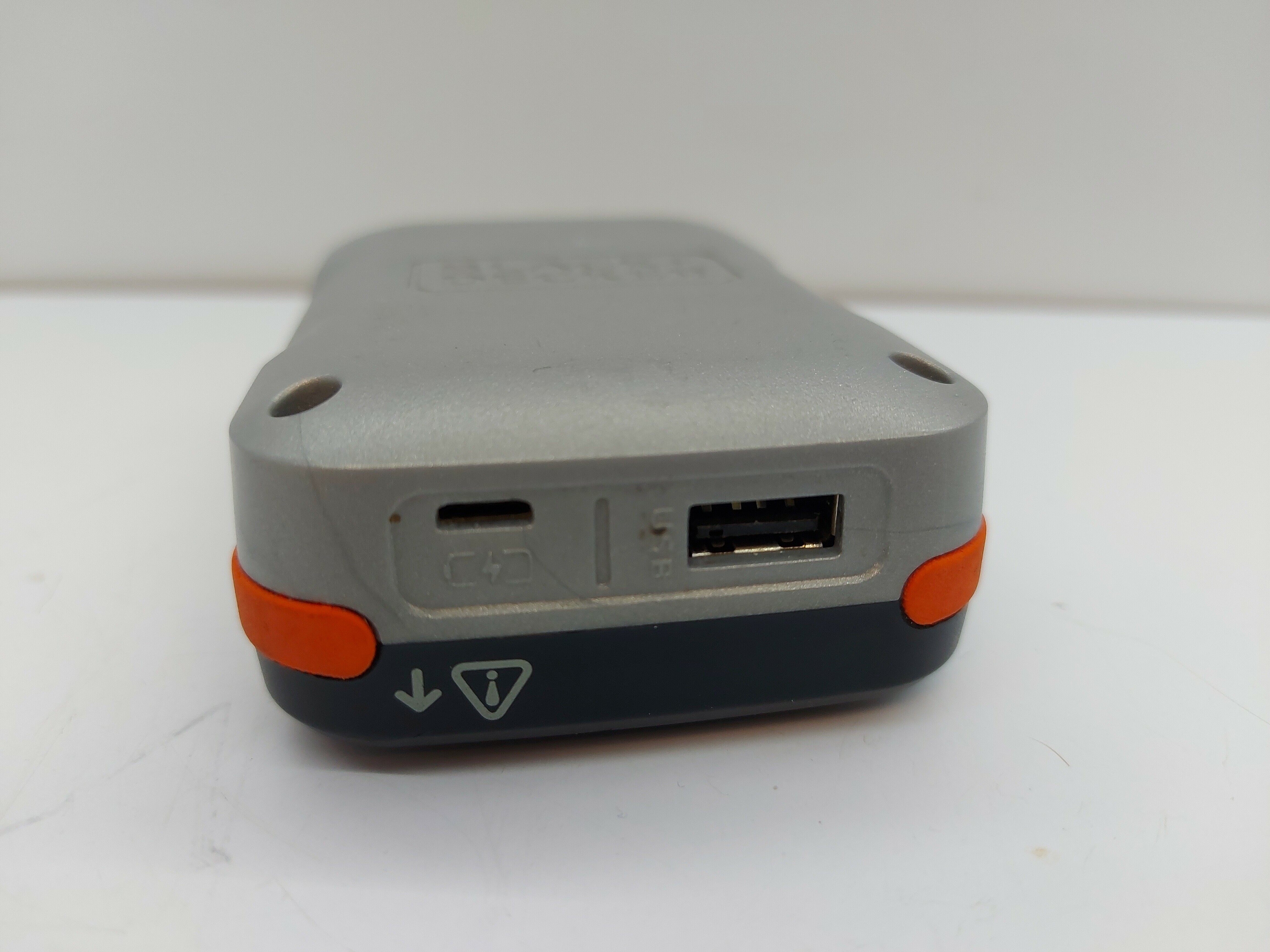 powerbank-akumulator-black-decker-kolor-wielokolorowy