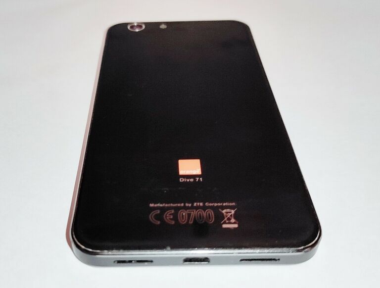 TELEFON ORANGE DIVE 71