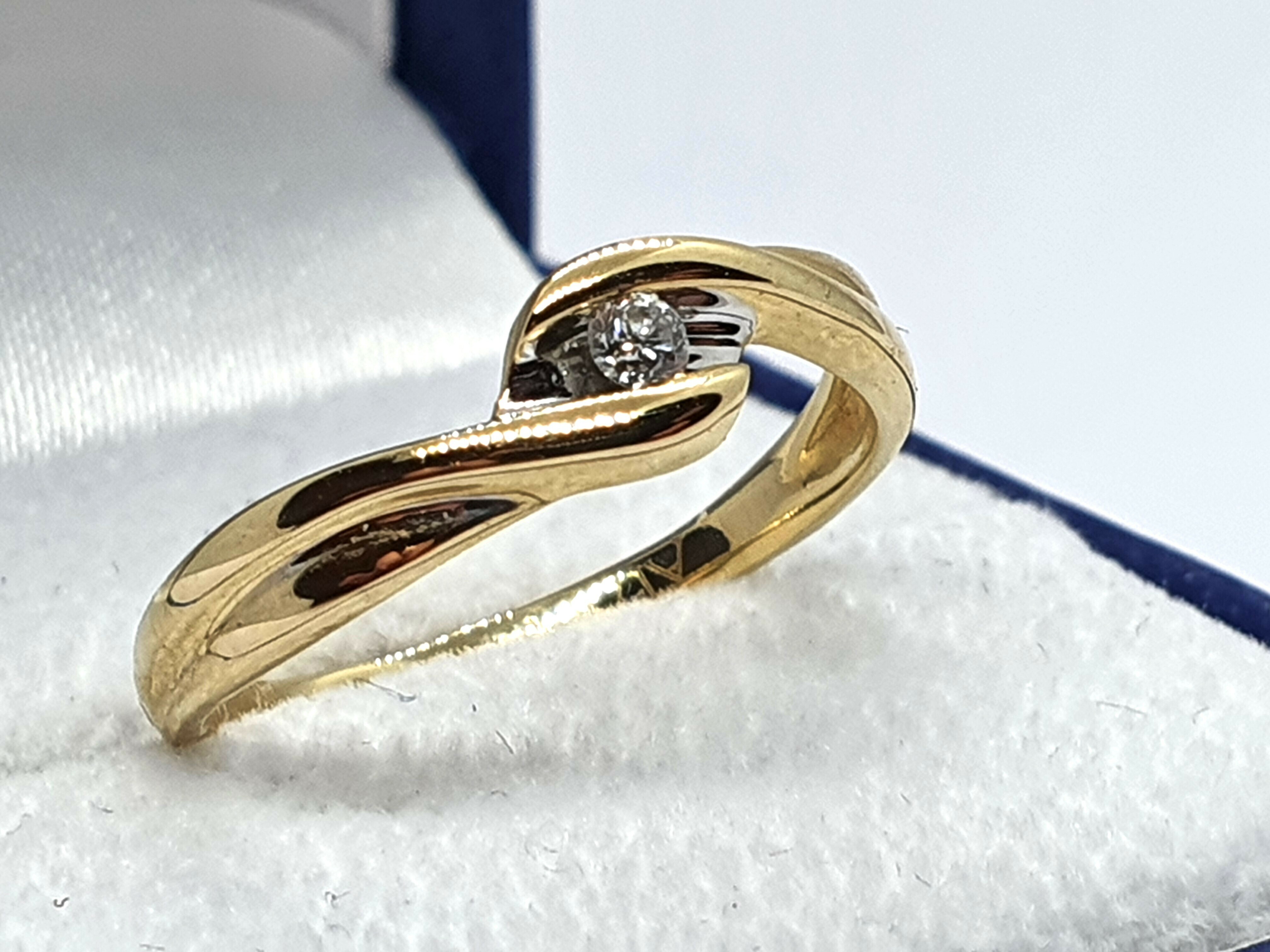 zloty-pierscionek-z-brylanetm-006ct-apart-pr585-cechy-brak