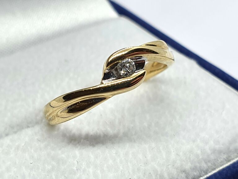 zloty-pierscionek-z-brylanetm-006ct-apart-pr585-kamien-brylant