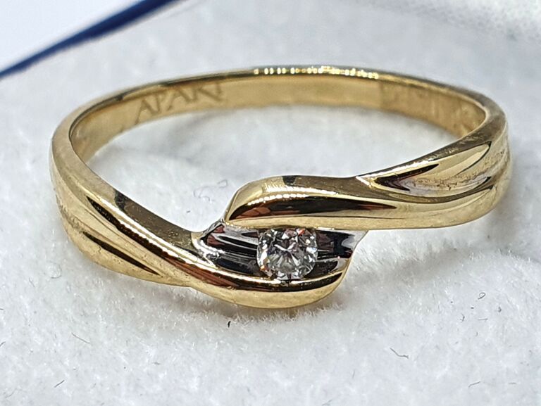 zloty-pierscionek-z-brylanetm-006ct-apart-pr585-wykonczenie-polerowane