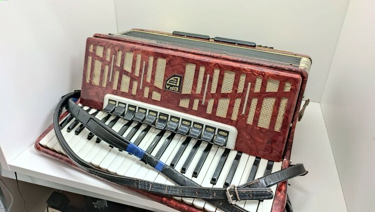 akordeon-carmen-bfa-120-basow-sikorskiego-40-ketrzyn