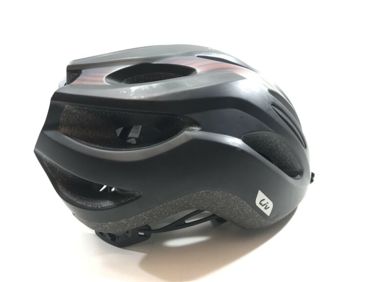 KASK GIANT LIV REV COMP CZARNY Z WZOREM