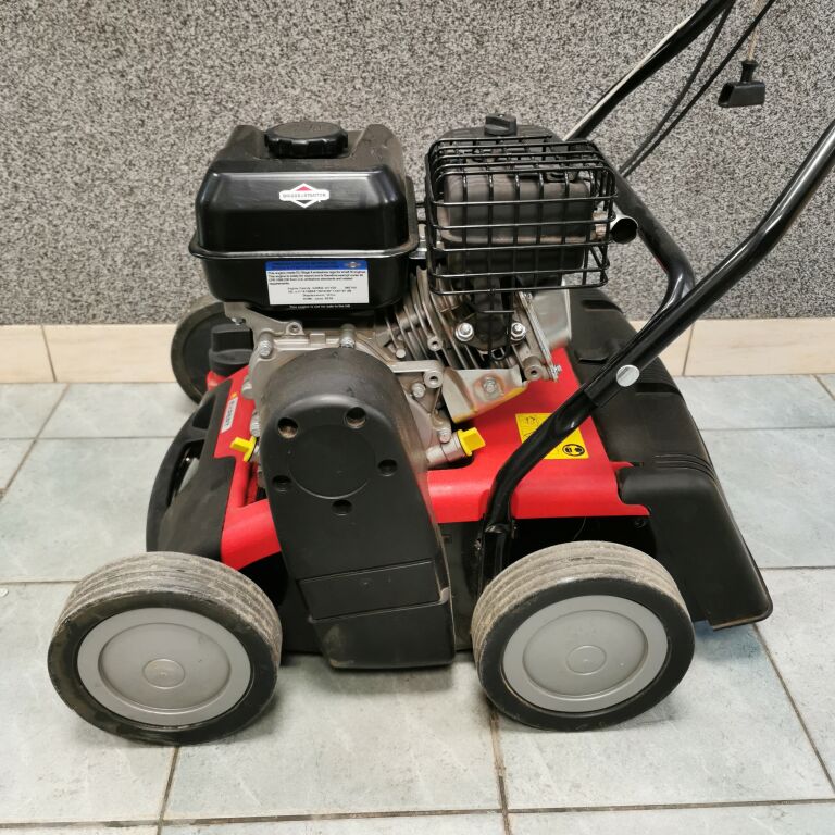 WERTYKULATOR SPALINOWY EXPERT UV 40 B WOLF-GARTEN