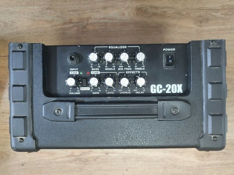 wzmacniacz-gitarowy-riot-gc-20x-20w-product-id