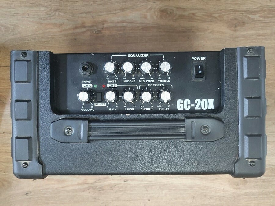 wzmacniacz-gitarowy-riot-gc-20x-20w-product-id